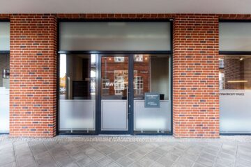 1 moderner, voll ausgestatteter Arbeitsplatz Nähe Theaterplatz/Dom, 99084 Erfurt, Büro/Praxis