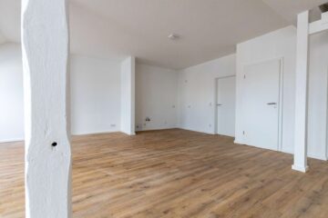 Neu sanierte Dachgeschosswohnung mit Stellplatz in Erfurt-Süd, 99099 Erfurt, Dachgeschosswohnung