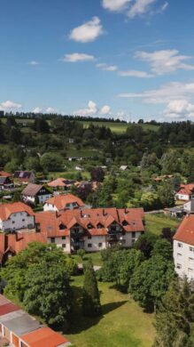 Vermietete Eigentumswohnung mit Stellplatz – in ruhiger Wohnlage von Geraberg, 99331 Geratal, Erdgeschosswohnung