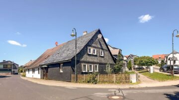 Zwei Häuser, ein Konzept – Sanierungsprojekt in idyllischer Lage in Frauenwald, 98694 Ilmenau, Haus