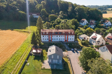 *** Saniertes und voll vermietetes Mehrfamilienhaus in Eisenach-Neuenhof, 99817 Eisenach, Mehrfamilienhaus